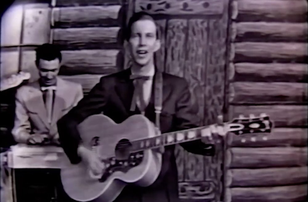 Porter Wagoner singing on the Ozark Jubilee set